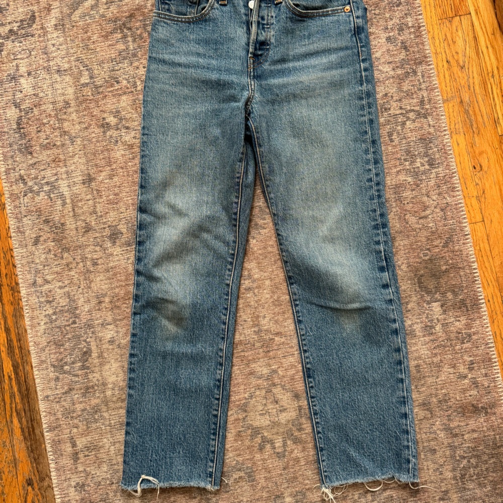 Levi’s Wedgie Skinny 24